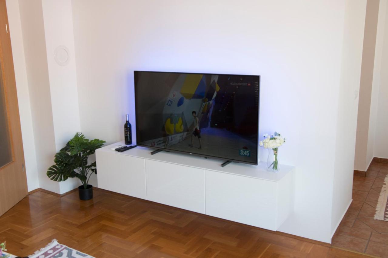Memories Apartment Mostar Bagian luar foto