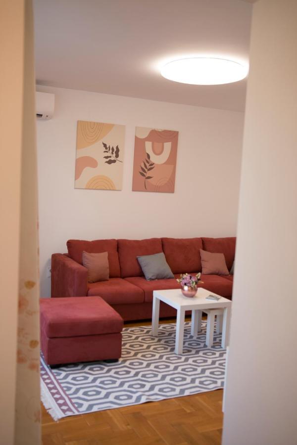 Memories Apartment Mostar Bagian luar foto