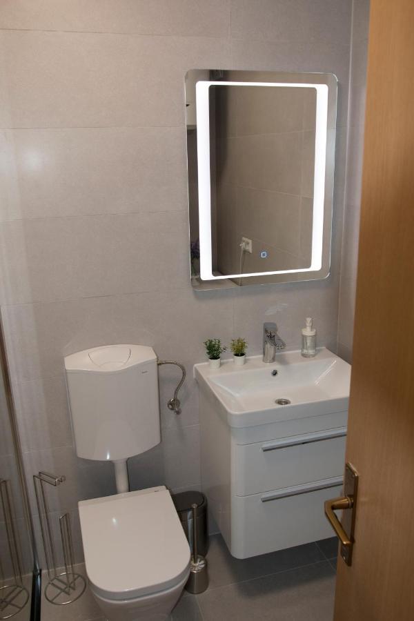 Memories Apartment Mostar Bagian luar foto