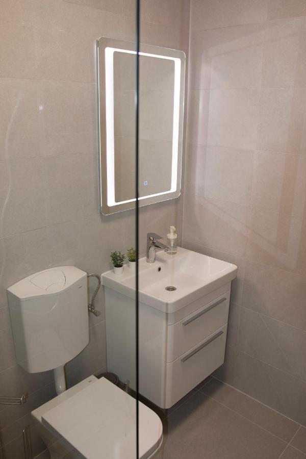 Memories Apartment Mostar Bagian luar foto