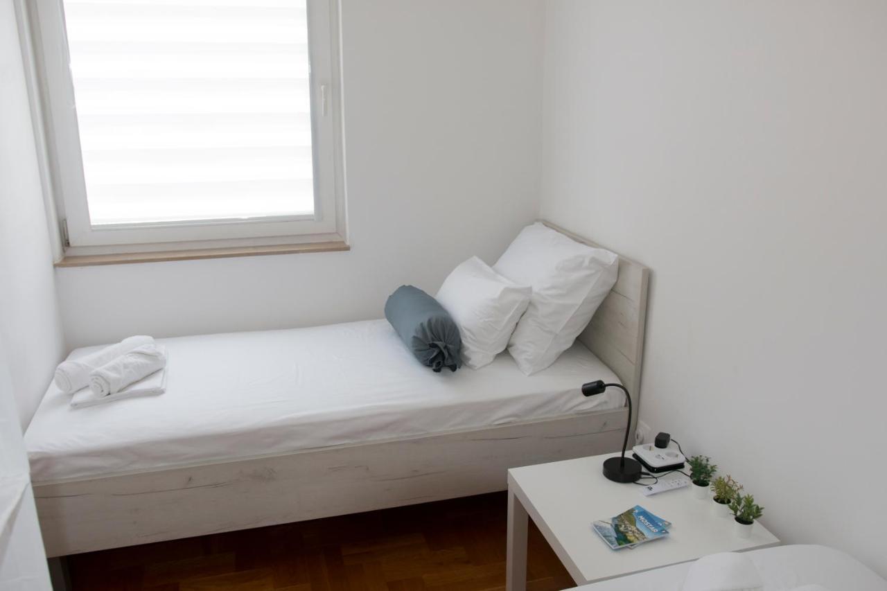 Memories Apartment Mostar Bagian luar foto