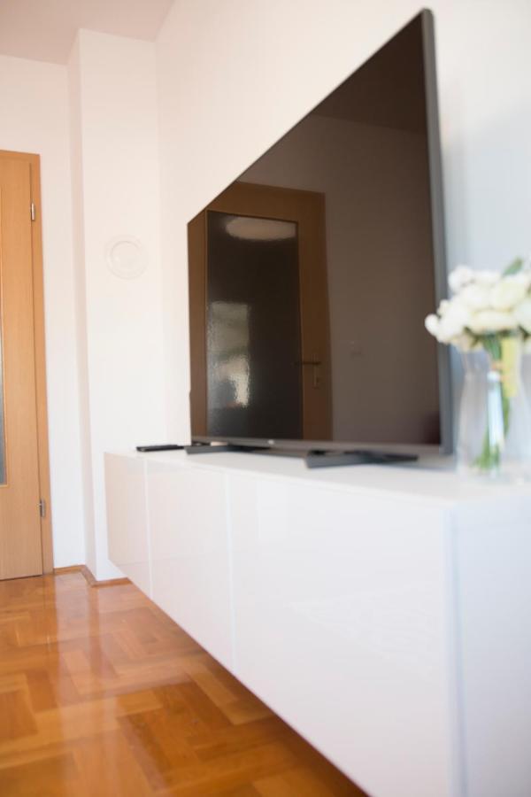 Memories Apartment Mostar Bagian luar foto