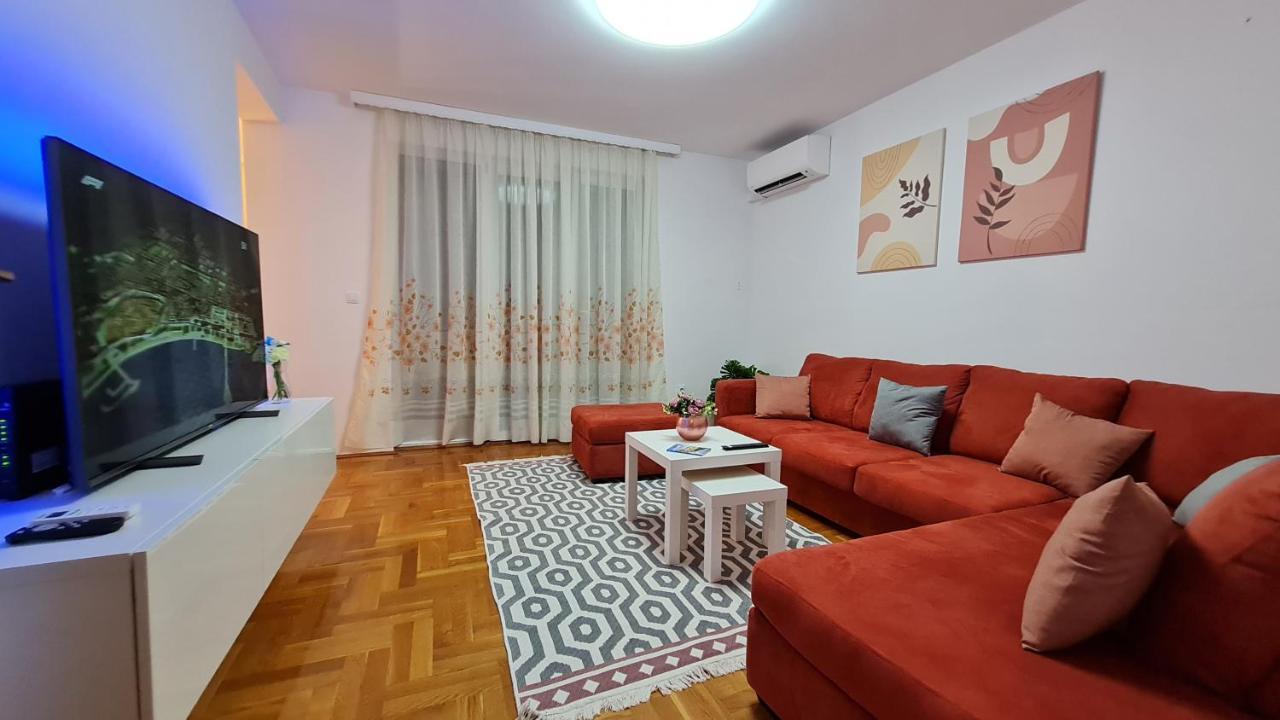Memories Apartment Mostar Bagian luar foto