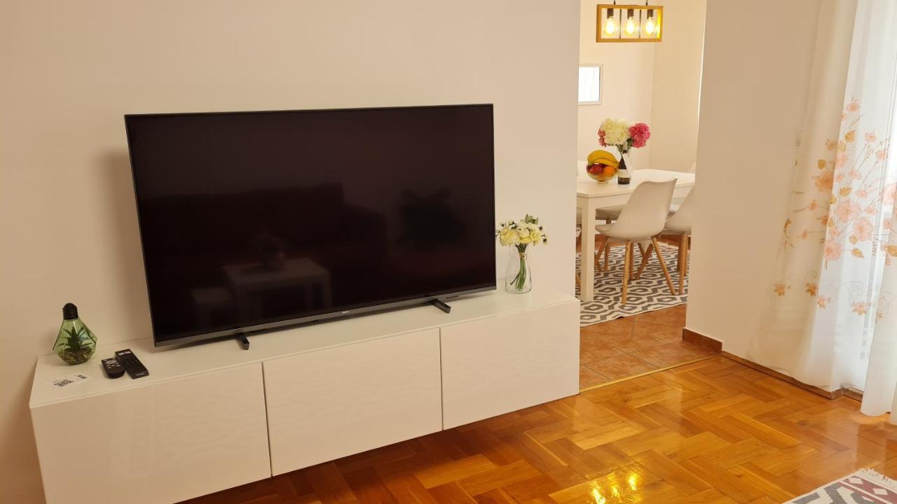 Memories Apartment Mostar Bagian luar foto
