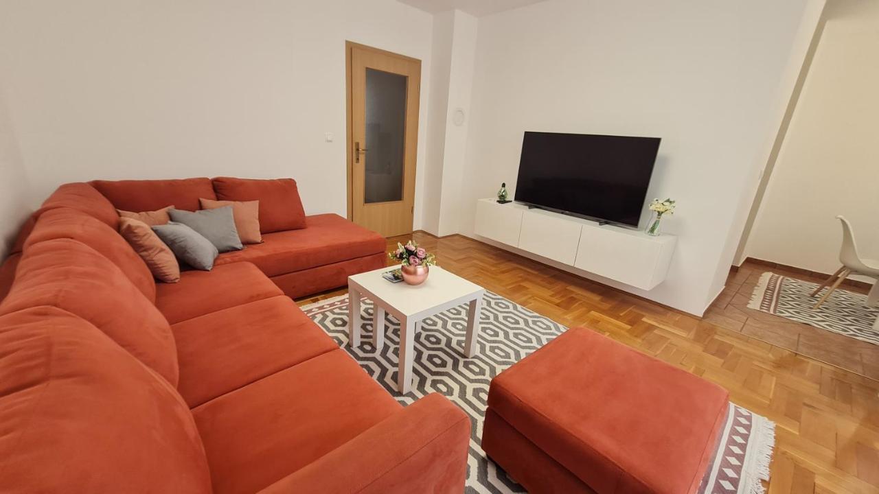 Memories Apartment Mostar Bagian luar foto