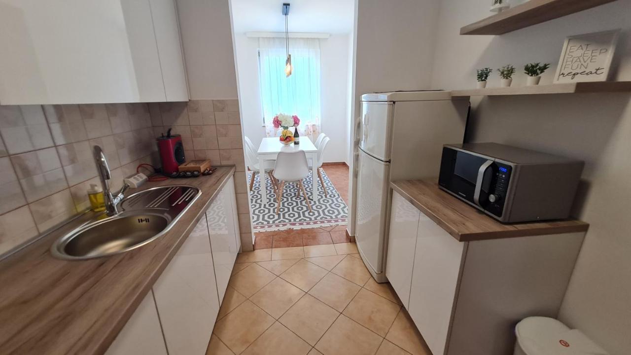 Memories Apartment Mostar Bagian luar foto
