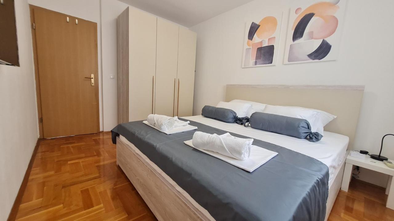 Memories Apartment Mostar Bagian luar foto